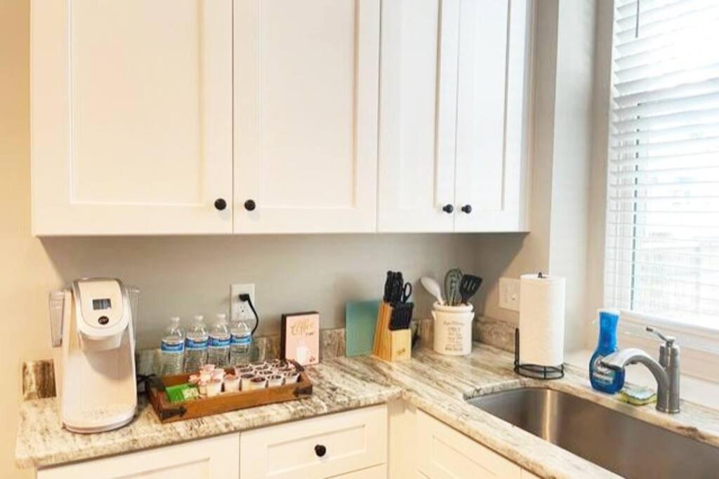 E1 Centrally Located In Carytown Fully Fenced ريتشموند المظهر الخارجي الصورة