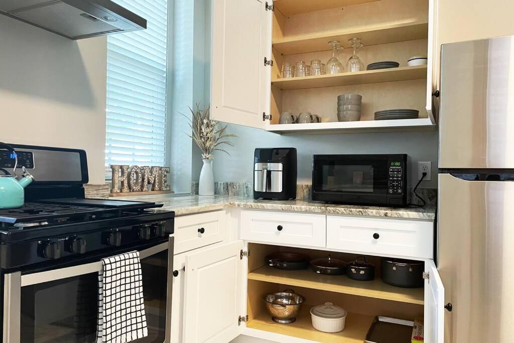 E1 Centrally Located In Carytown Fully Fenced ريتشموند المظهر الخارجي الصورة