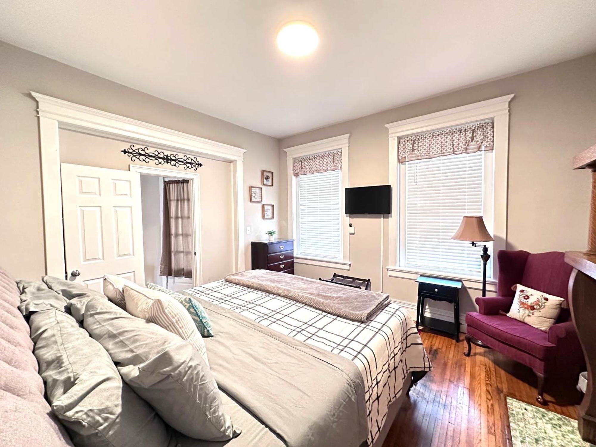 E1 Centrally Located In Carytown Fully Fenced ريتشموند المظهر الخارجي الصورة