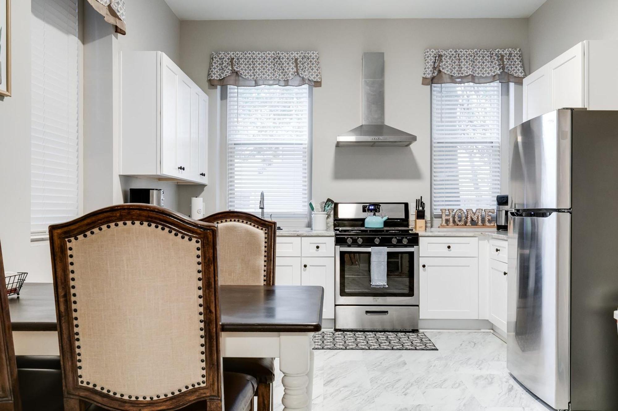 E1 Centrally Located In Carytown Fully Fenced ريتشموند المظهر الخارجي الصورة